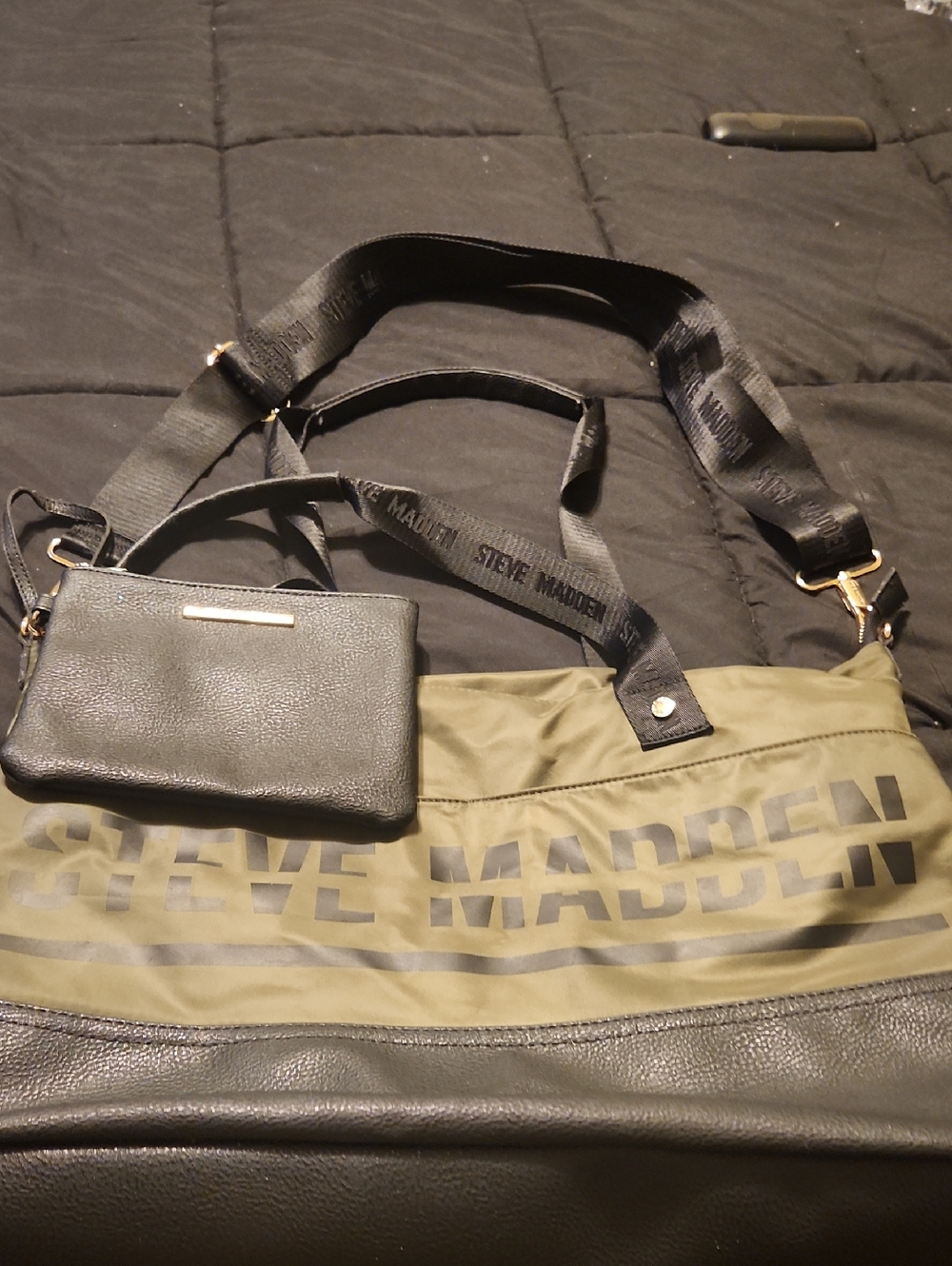 Steve Madden Olive Green and Black Men's Duffel Tote with Detachable Pouch